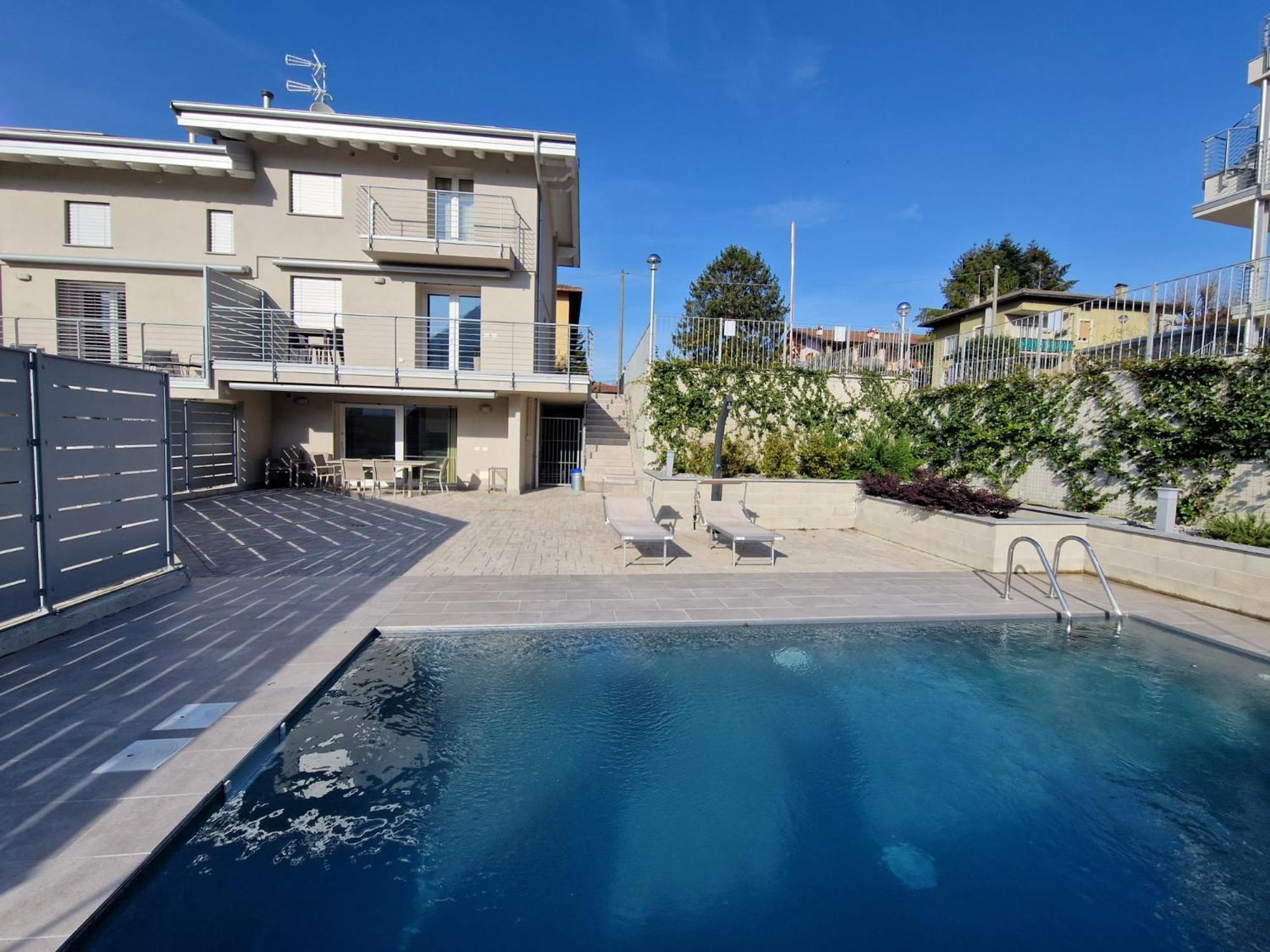 Villa Claudia With Private Pool Colico Exteriör bild